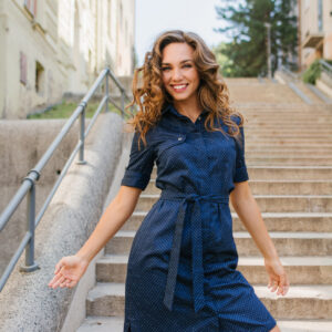 Košilové šaty Alma modro-bílý puntík Velikost: XL