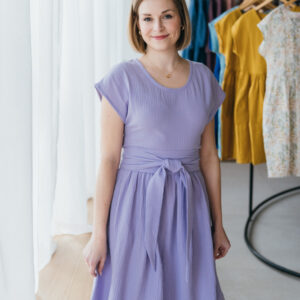 Mušelínové šaty Olivie lila Velikost: XXS
