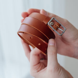 Medový kožený pásek Velikost: XL/XXL