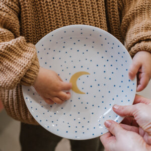Dětský porcelánový hluboký talířek Na kutě