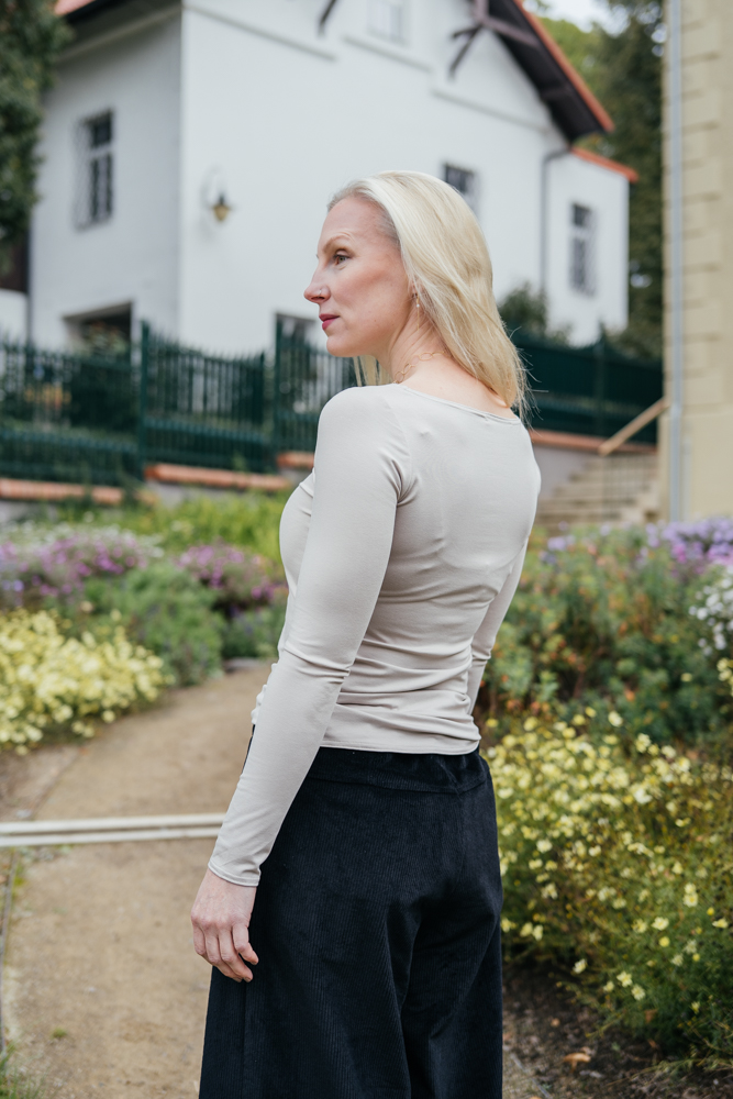 Bamboo tričko Amabile s dl. rukávem mocca Velikost: M