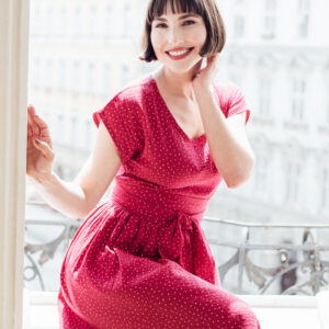 Mušelínové šaty Olivie malinové s puntíky Velikost: XXS