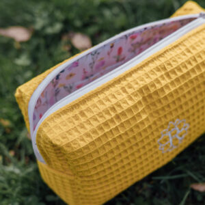 Wafflová kosmetická taštička žlutá