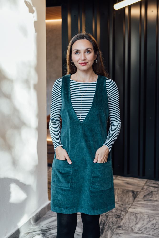 Manšestrové šaty Dina nefritové Velikost: L