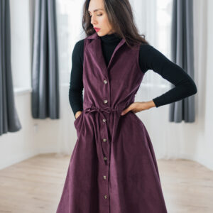 Manšestrové vestové šaty Madlen lilkově fialové Velikost: XL