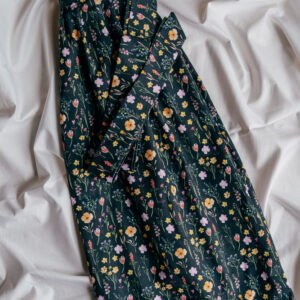 Zavinovací sukně Tmavá s kvítky