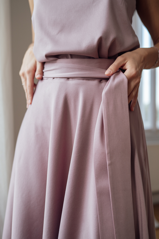 Růžový slavnostní pásek