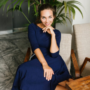 Šaty Osudová Amabile s 3/4 rukávem