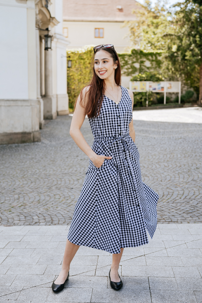 Letní šaty Caroline černobílá kostka Velikost: XL