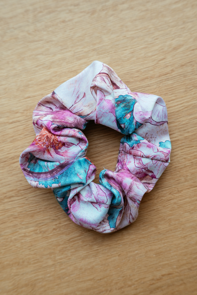 Bavlněná scrunchie Japonské sasanky