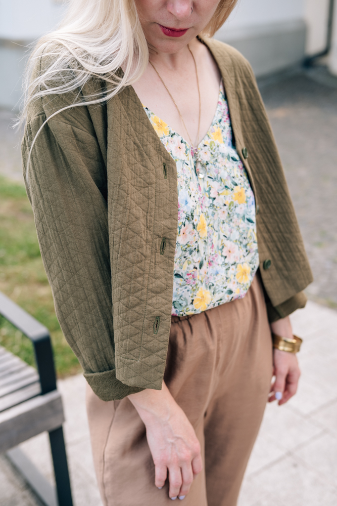Kabátek Alicia khaki Velikost: XL